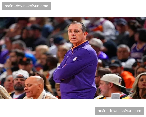 官方消息：太阳队主教练弗兰克·沃格尔下课，助教凯文·杨暂代主帅